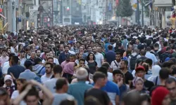 TÜİK Rakamları Paylaştı: Türkiye’nin Yaş Haritası Sil Baştan Değişiyor!