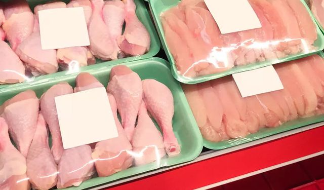 Dünyaca Ünlü Market Zincirinde 'Tavuk' Krizi: Milyonlarca Kişi Tüketti!