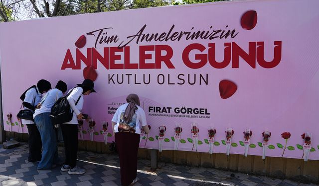 Kahramanmaraş’ta Açık Hava Panoları Sevgiyle Doldu!