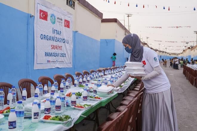 gamze-ozcelik-yine-yollara-dustu-takipcilerinden-723139_6962_7_b