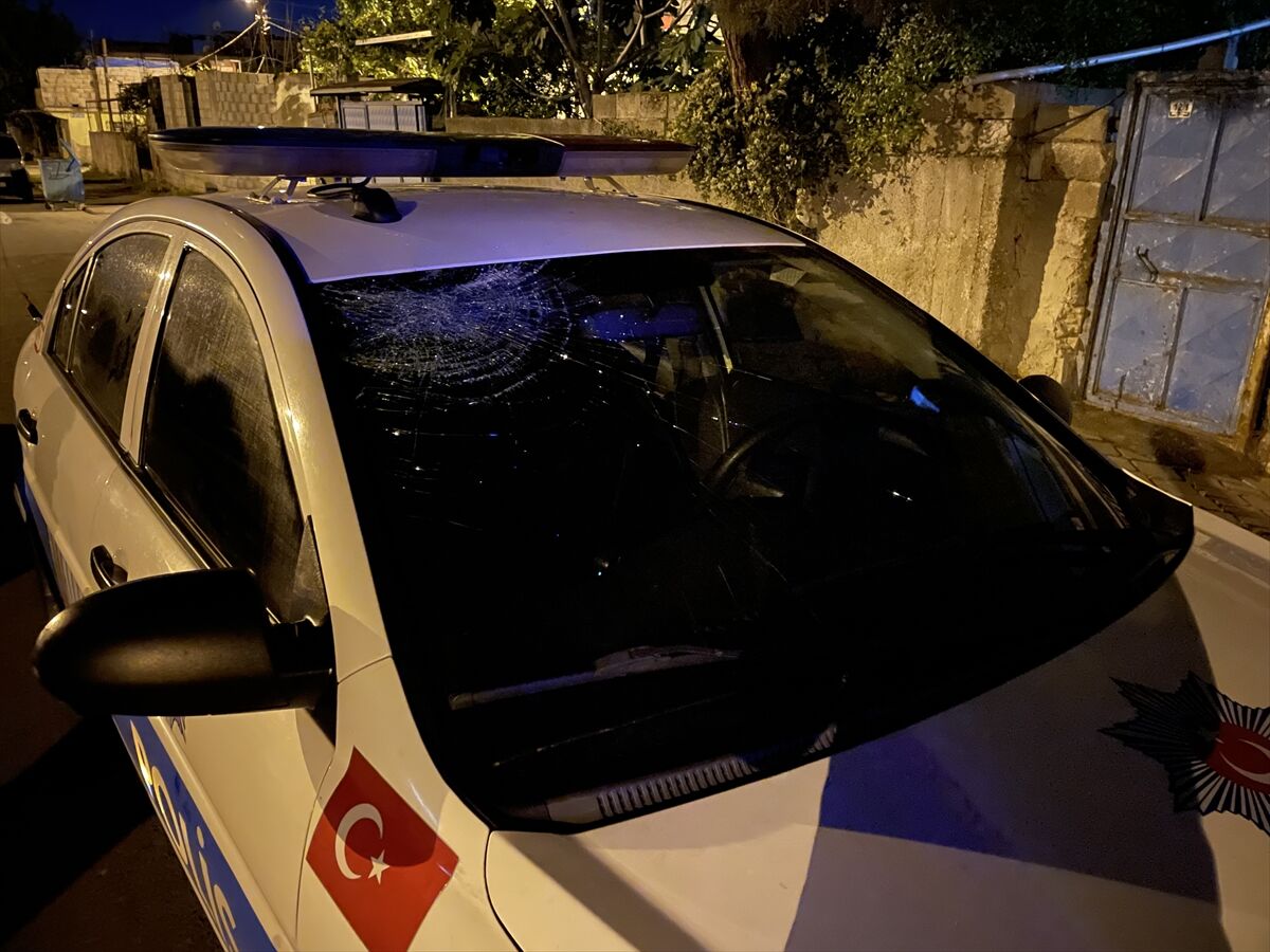 AA-20220505-27777797-27777796-KAHRAMANMARASTA_EVDE_CIKAN_YANGIN_HASARA_NEDEN_OLDU