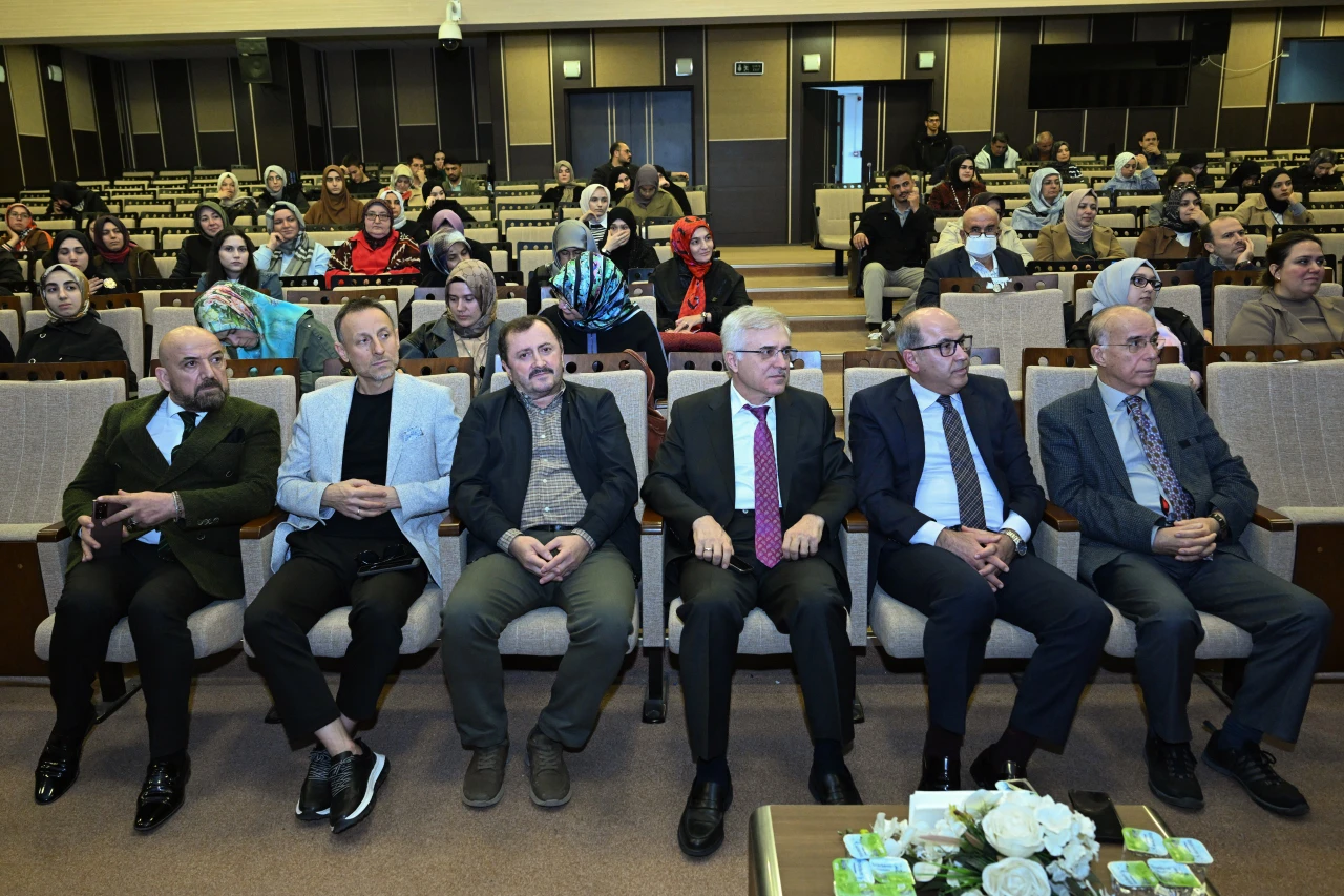 Kahramanmaras Sutcu Imam Universitesinde Husn I Hat Sohbeti 7